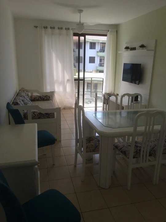 Banheiro com box de vidro